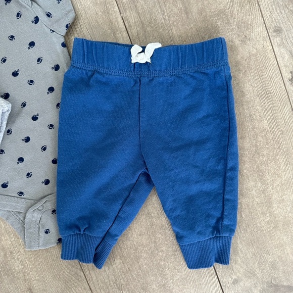 Gerber carters baby boy 0-3 month matching outfit set - Picture 4 of 7